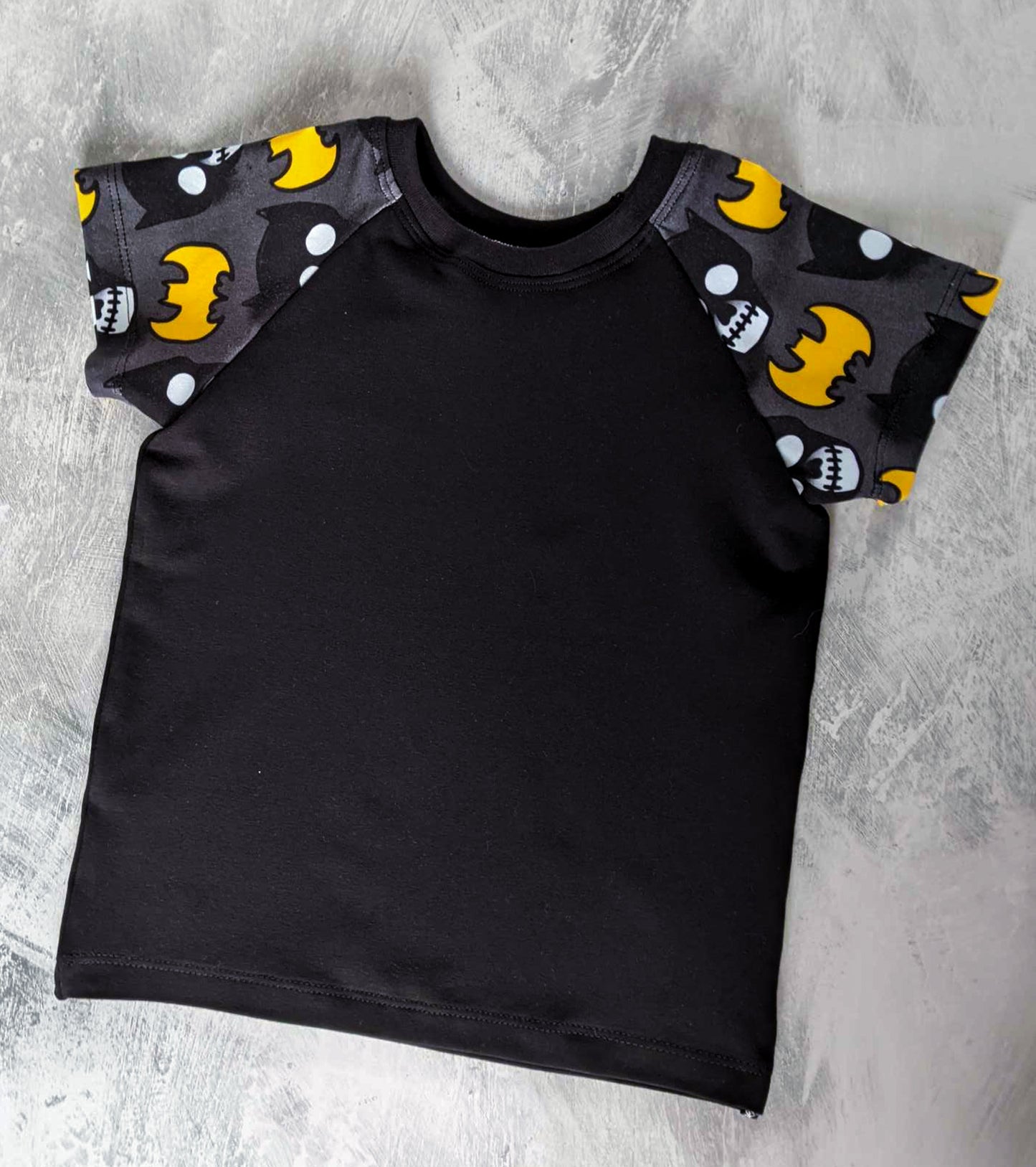 Premade 3-4yrs Batty Reglan T-shirt