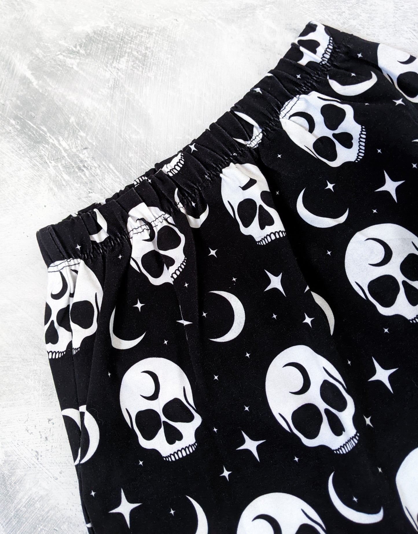 Premade 3-4yrs - Mono Moon Skull Harem Shorts