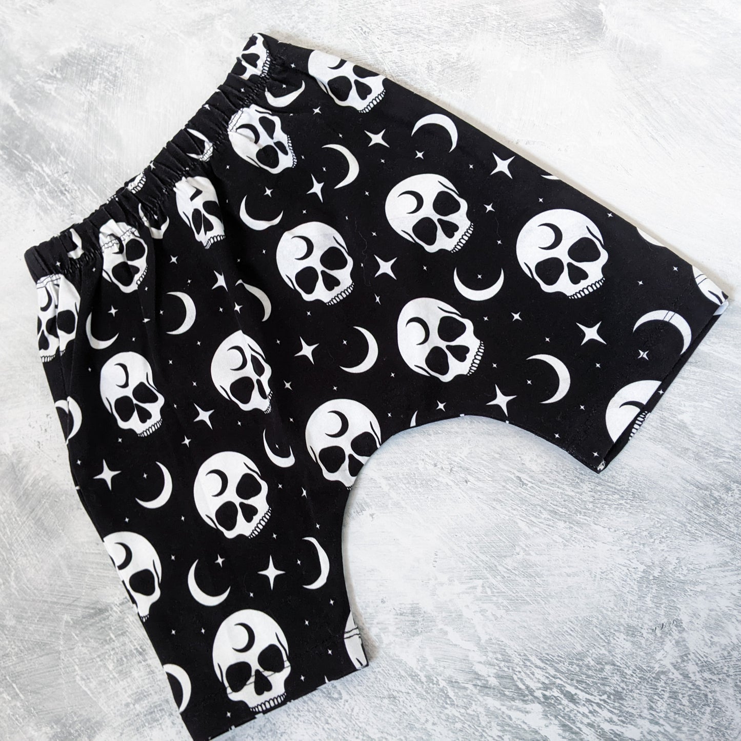 Premade 3-4yrs - Mono Moon Skull Harem Shorts